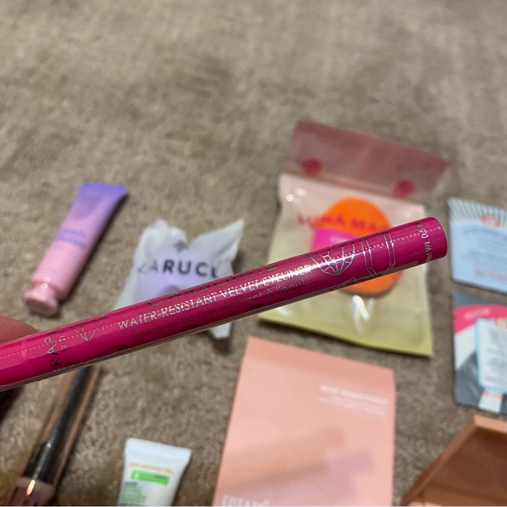 NWT {ipsy/Sephora/Macy's} Beauty Bundle Sampler (Skincare + Makeup) - Picture 6 of 14